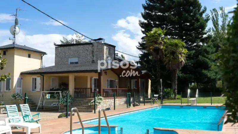 Chalet en venta en Calle Cl-631, Número 123