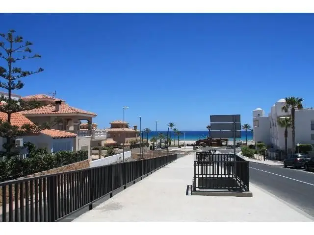 Chalet en Vera a 80m de la Playa 3 Plantas Vistas al Mar