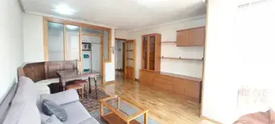 Apartamento en Venta Navatejera Zona La Raya