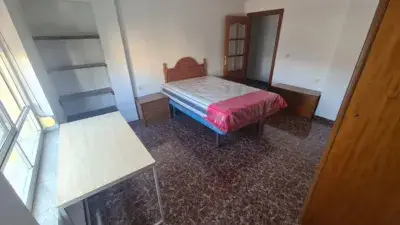 Alquiler Piso 3 Dormitorios Cerca SAFA
