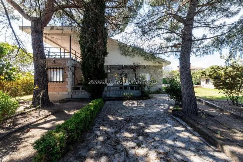 Chalet en Venta Galapagar 5 Dormitorios Piscina Jardin