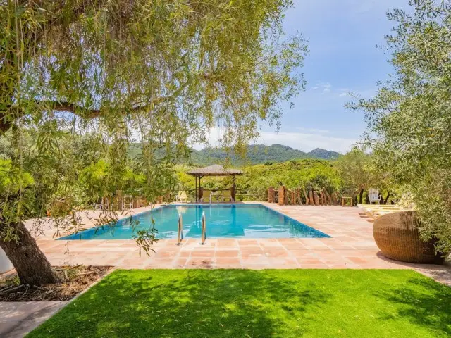 Casa Villa 4 Dormitorios Alquiler Coin Espa	1a