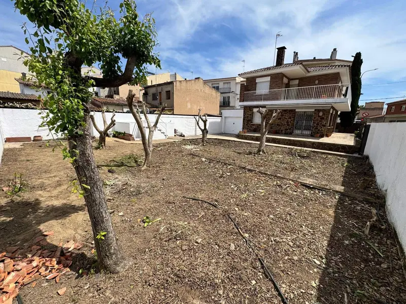 Chalet en Venta en Tordera Barcelona 160m2 Jardin Garaje