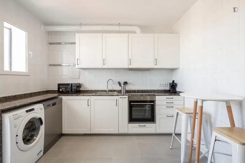 Coliving Valencia Habitaciones Amuebladas Servicios Incluidos