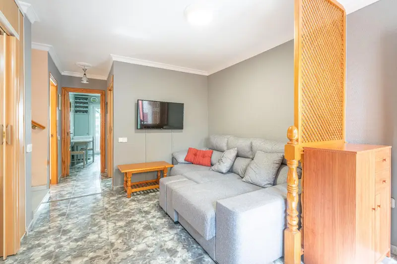 Dúplex Luminoso en Retamar Almería 4 Habitaciones 2 Baños