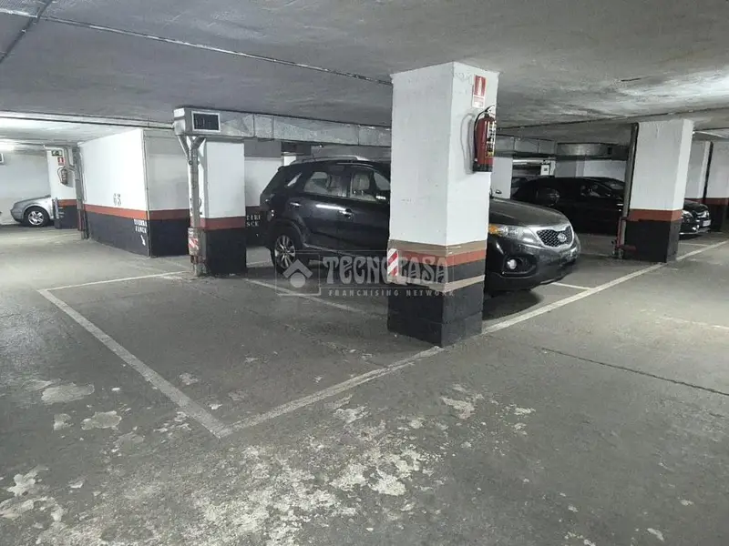 Plaza de Garaje en Venta en Tetuán - Cuatro Caminos