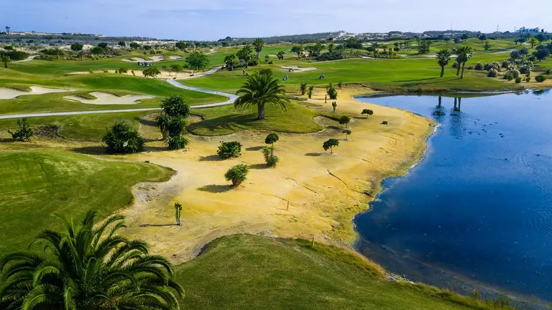 Villas de nueva construcción en Vistabella Golf Resort – Orihuela