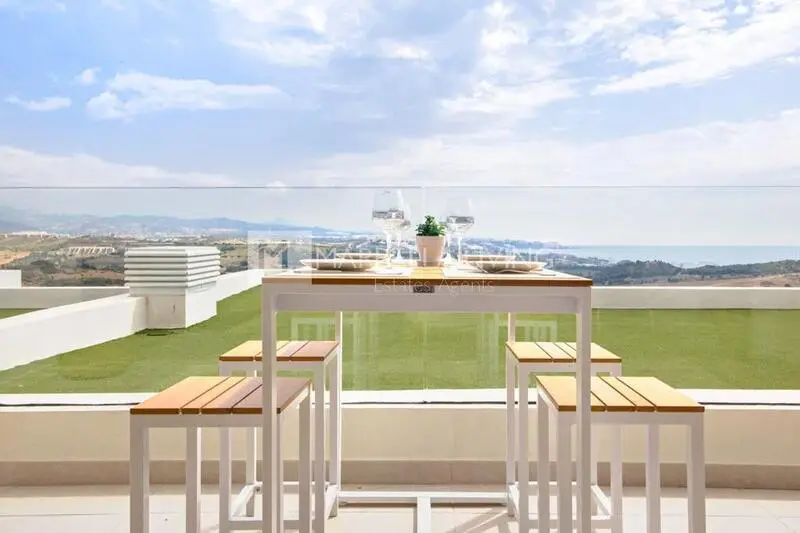 Apartamento 2 Dormitorios Alquiler Largo Plazo Casares Málaga