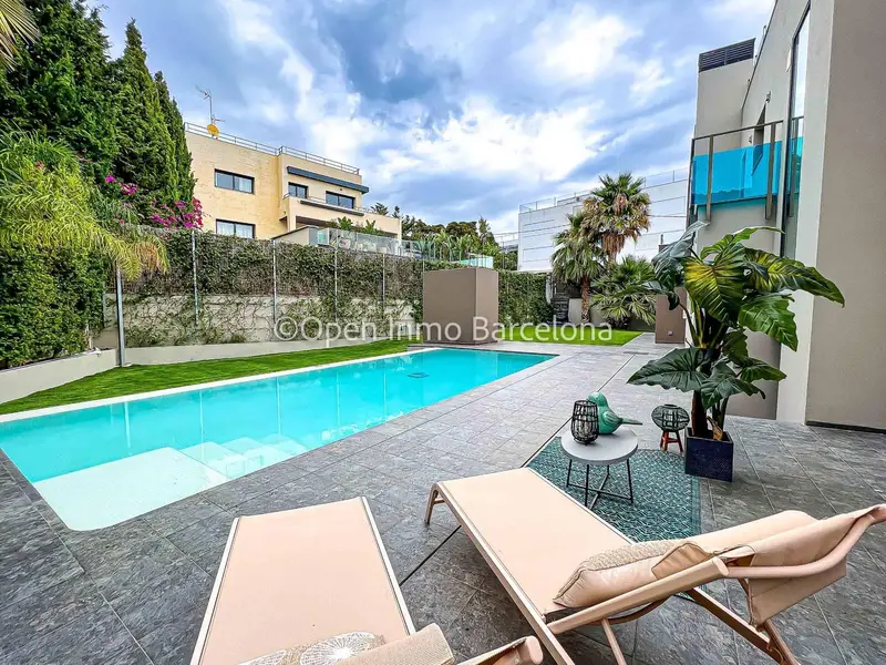 Chalet en Vallpineda Sitges con Vistas al Mar 6 Habitaciones