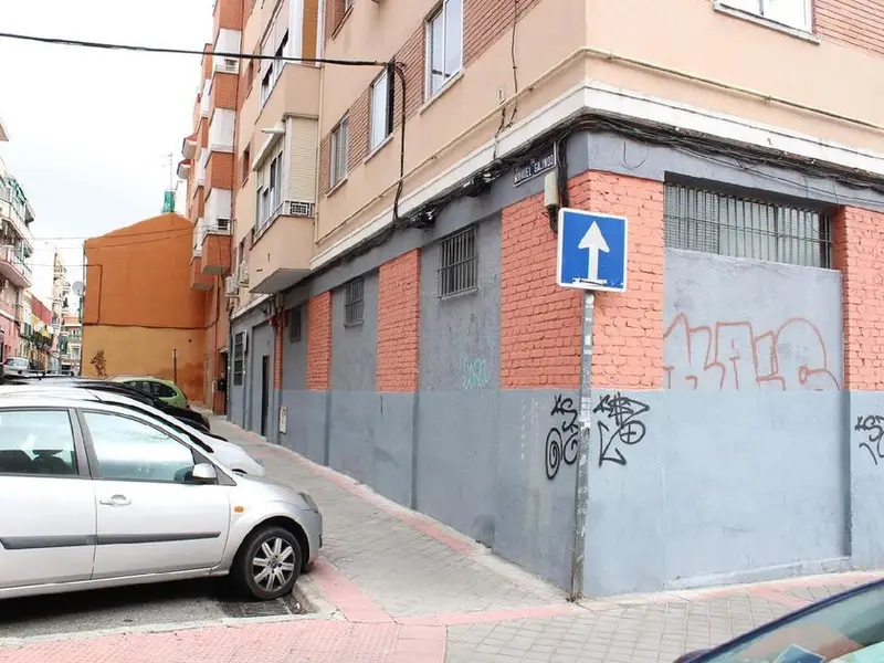 alquiler Local Comercial en Vista Alegre, Carabanchel (6224/925)- Globaliza