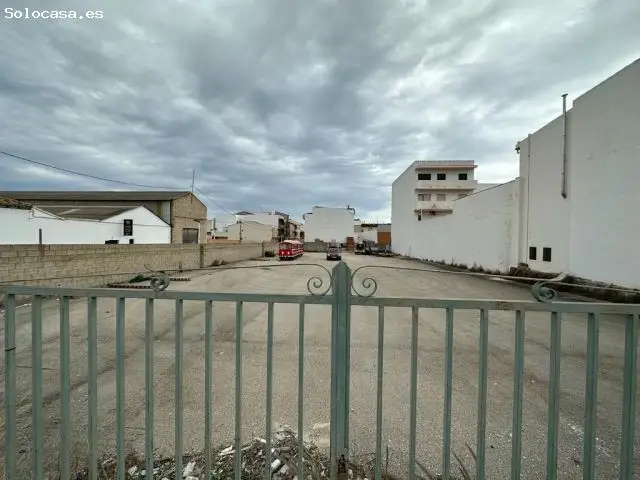 Solar Urbano Ondara Centro: Locales y Viviendas