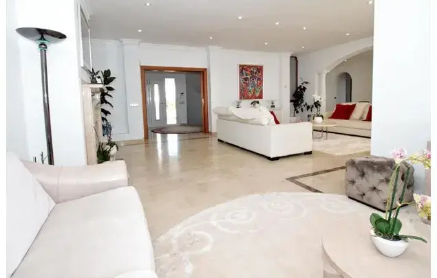 Villa de Lujo 10 Dormitorios El Paraiso Costa del Sol