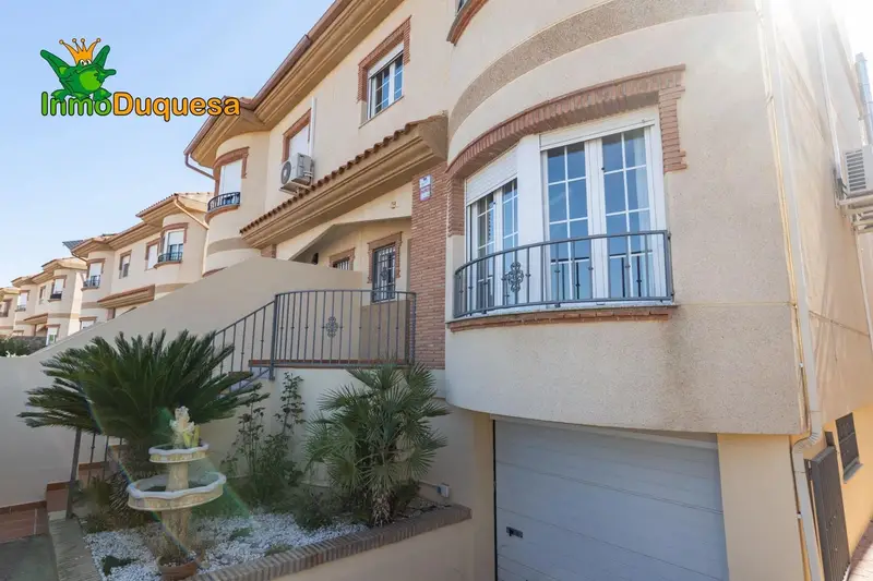 Pareado en Venta Vegas del Genil cerca de Granada