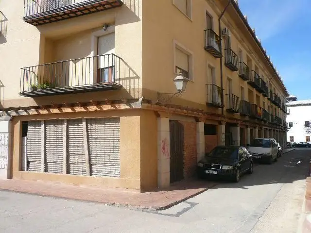 Local 74m2 Herencia Ciudad Real Ascensor