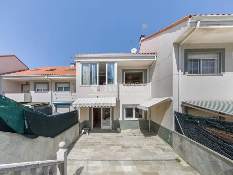 Casa en Venta Campo Real 4 Dormitorios Piscina Garaje