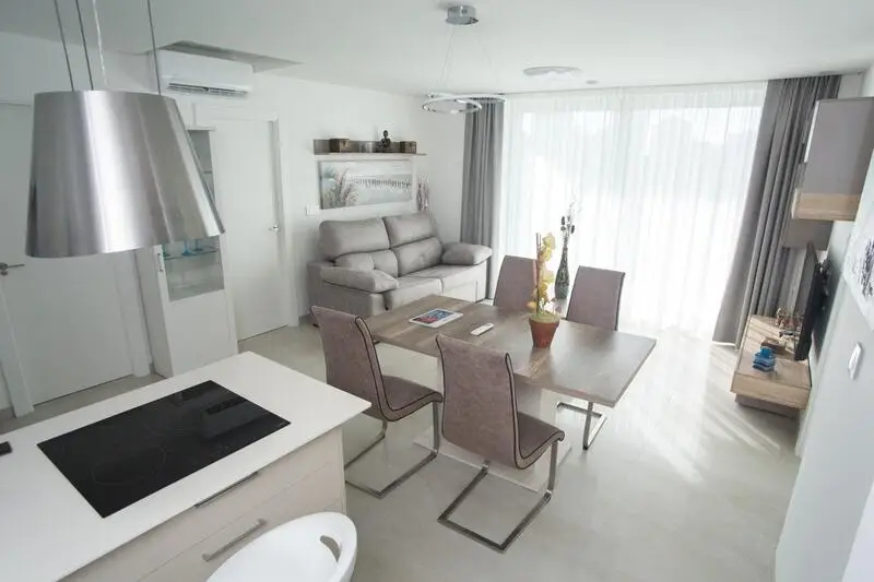 Apartamento en Venta Finestrat 1 Dormitorio 2 Baños Piscina Infinity