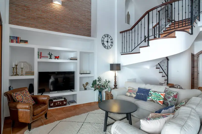 Casa Villa 4 Dormitorios Alquiler Nerja Espa	

