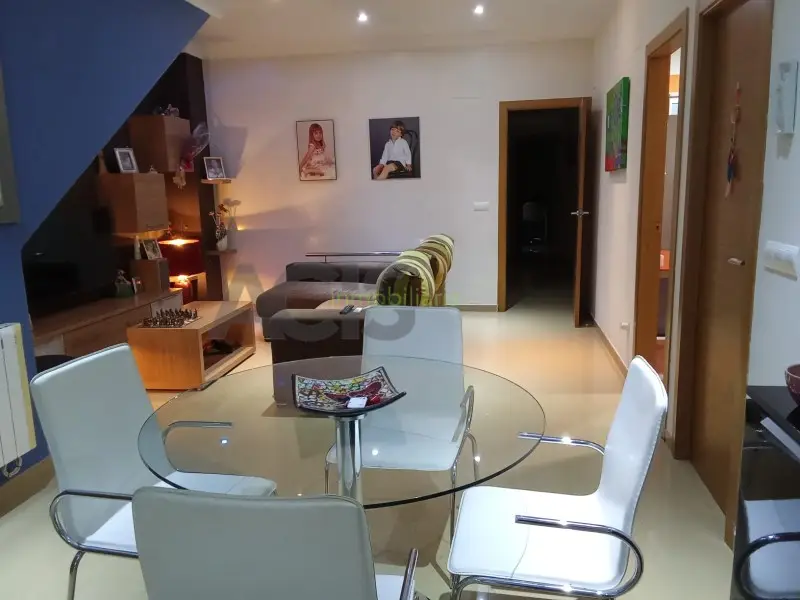 Venta Casa con terraza en Alginet - Ref 8793