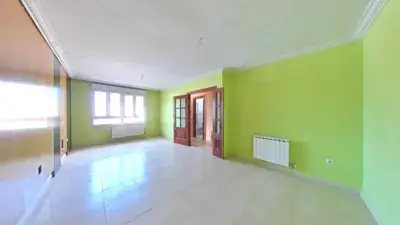 Chalet en Venta en Medina del Campo 3 Habitaciones 2 Baños Jardin