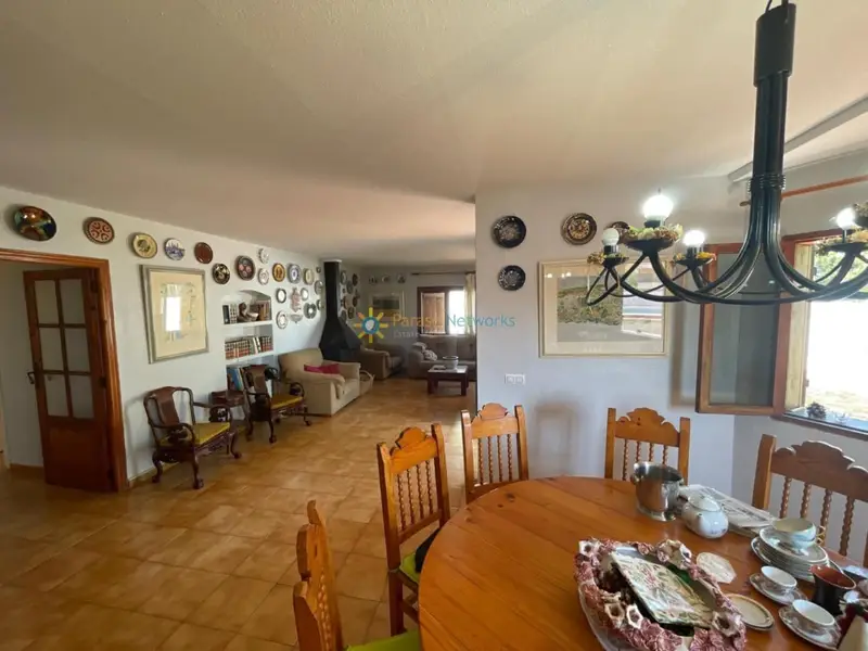 Chalet en Beniganim con Piscina y Gran Jardin