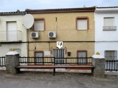 Casa Adosada 3-4 Dormitorios Bobadilla Jaen Gran Jardin