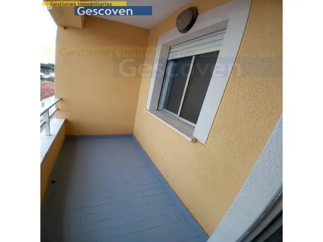 Gran Vivienda Centrica Con Patio Y Balcon Terraza