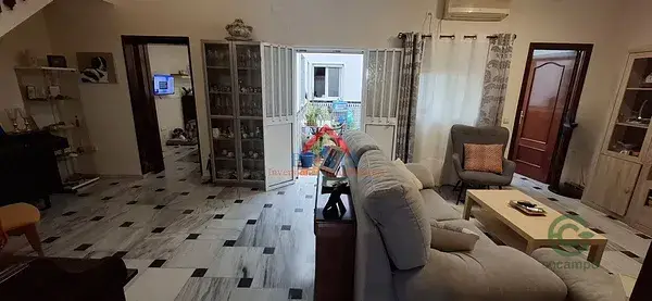 Casa amplia para dos familias en Las Torres