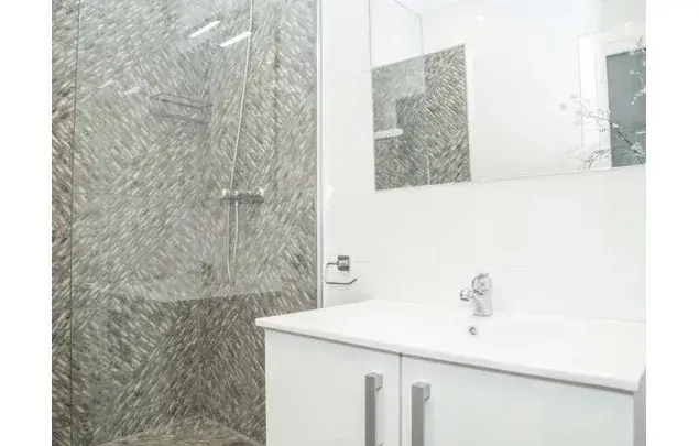 Alquiler Piso 90m2 4 habitaciones Raval Barcelona