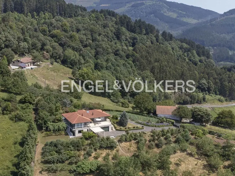 Chalet Lujo Garay Vizcaya 415m2 10000m2 Vistas Montaña