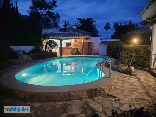 Chalet Independiente Amueblado La Eliana Jardin Piscina Barbacoa