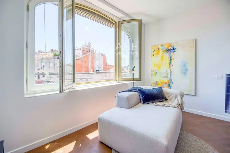 Piso de Lujo Reformado en Passeig Sant Joan Eixample Derecho Barcelona