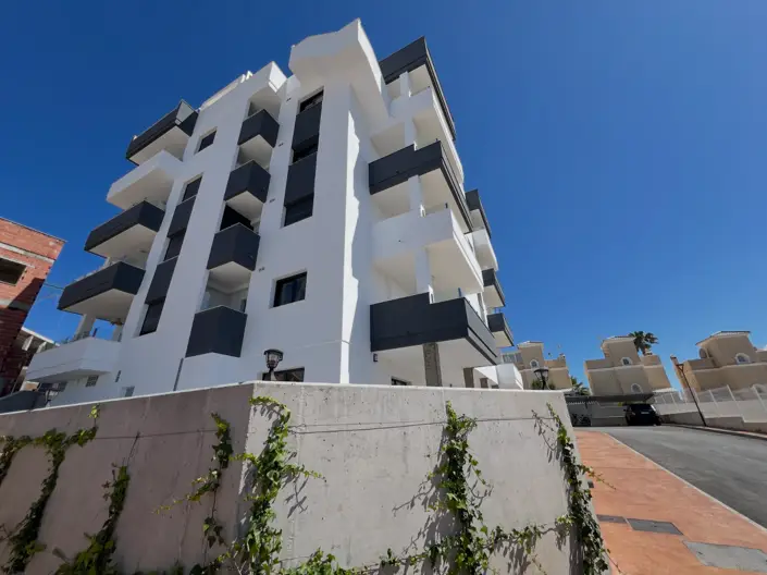 Ático de Lujo 2 Dormitorios Torrevieja Cerca Lagunas Saladas