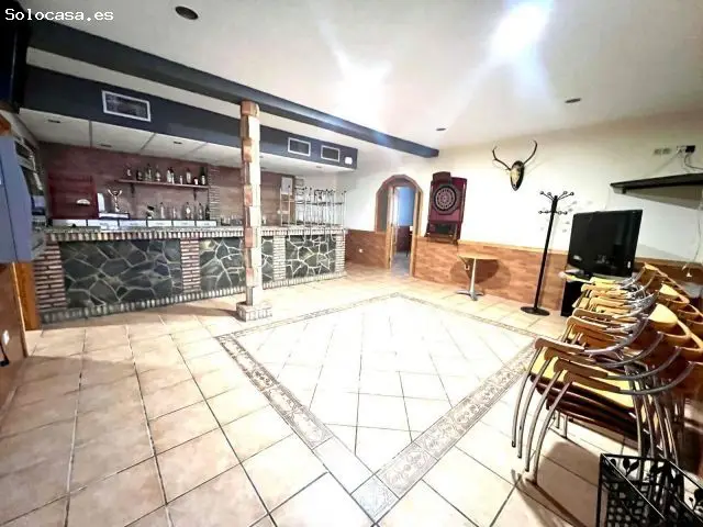 Local Comercial en Pradochano con Porche