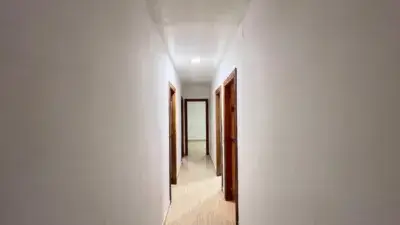 Piso Adaptado en Aldaia 3 Dormitorios Patio Reformado