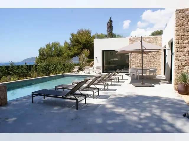 Casa de Lujo en Ibiza con Vistas al Mar y Piscina Privada