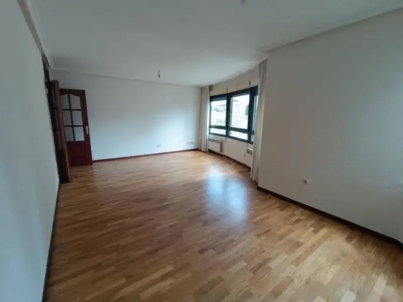 Piso 4 Dormitorios Avilés Asturias Trastero Garaje