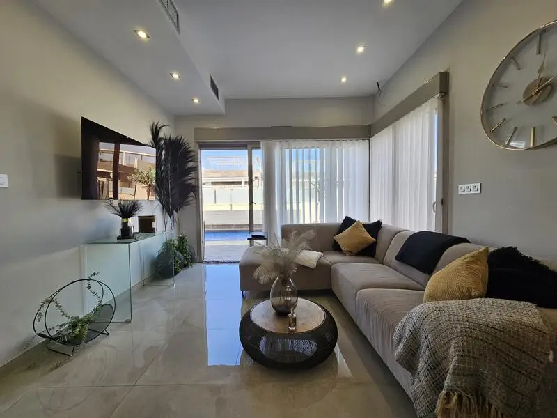 Villa en Venta Playa Flamenca Nueva Construccion