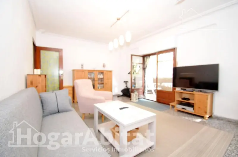 Piso en venta Oliva centro con ascensor y terraza