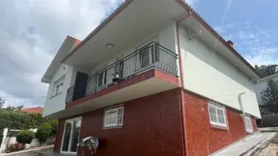 Chalet en Venta en Bergondo con Vistas al Mar