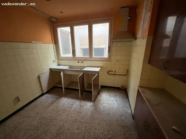 Piso en venta Igualada 3 habitaciones para reformar