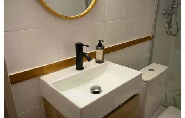Habitacion 200m2 Barcelona Alquiler Estancia Media Larga