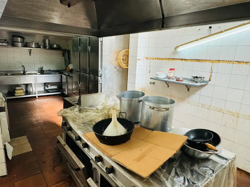Venta Local Comercial Centro Algeciras 265m2 Restaurante Apartamentos