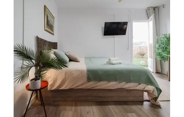Apartamento 8 Dormitorios Barcelona Amueblado Recien Renovado