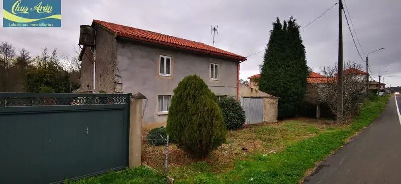 Casa en Rus Carballo para reformar con terreno