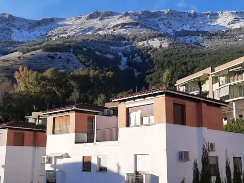 venta Chalet en Jaén, Jaén Provincia (34169236070.101800)- Globaliza