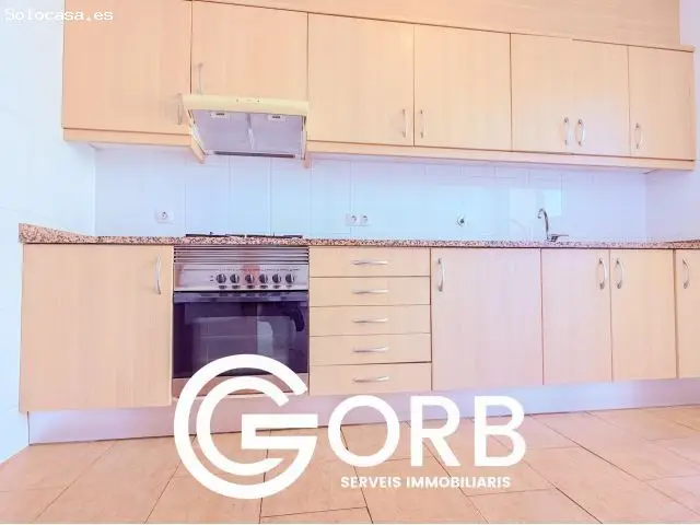 Amplio Piso 105m2 Mataro Cerca Ronda Rocablanca 4 Habitaciones 2 Baños