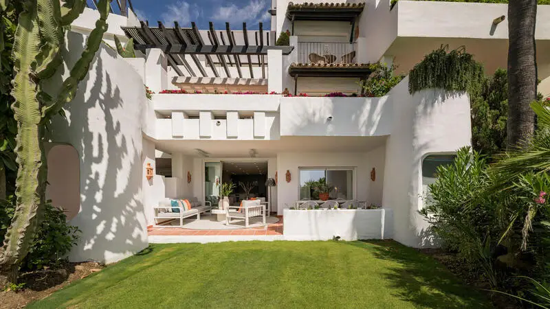Apartamento en Costalita con Vistas al Jardin y Acceso Directo a la Playa