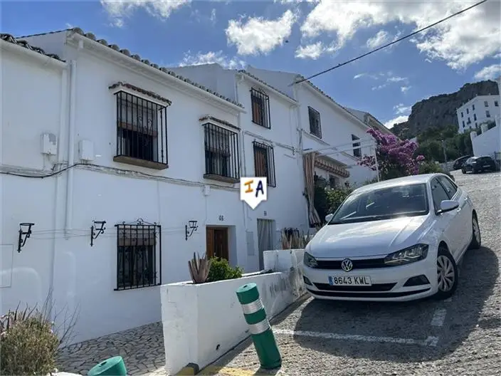 Casa Adosada en Zuheros Cordoba 4 Dormitorios 2 Baños