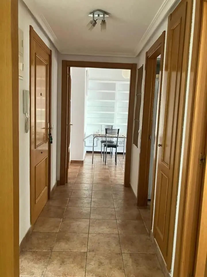 Apartamento en Alquiler La Cala de Villajoyosa: Playa, Tranquilidad y Estilo