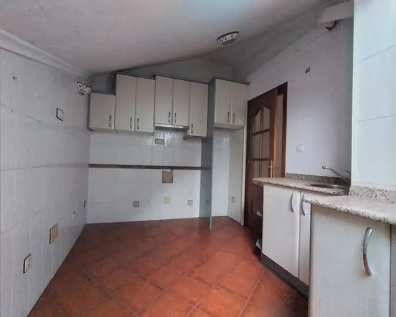 Garaje en Venta en Camargo Calle Alday 33m2
